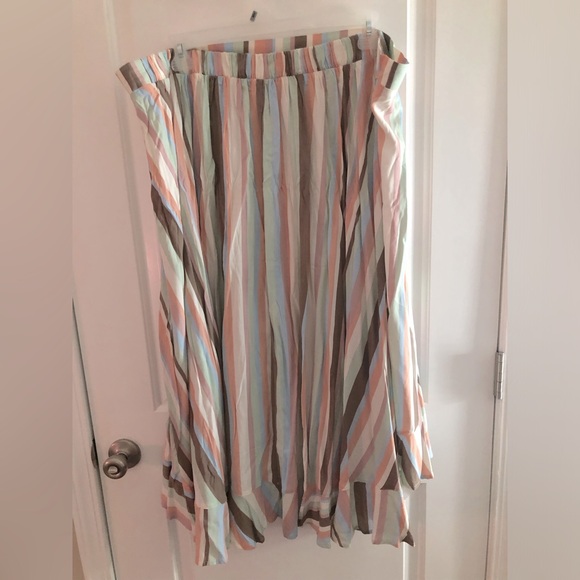 Torrid sz 4 Midi Challis Off Shoulder Hi-Low Skirt Set NWT - Picture 10 of 12